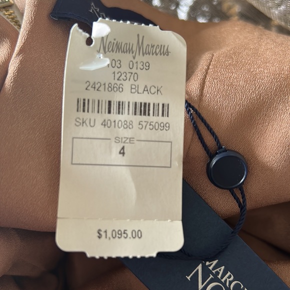 Marchessa Notte black & white floral embroidered size 4 nwt - Picture 5 of 13